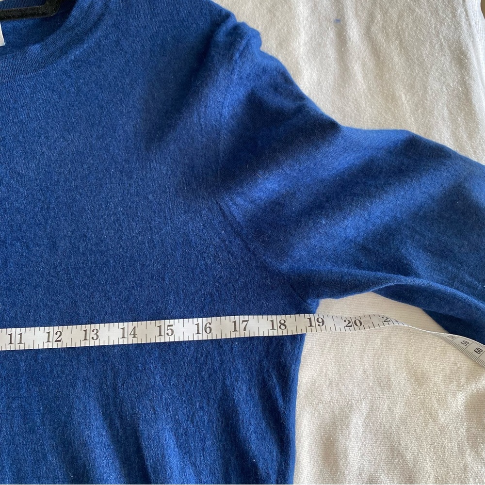Neiman Marcus $250 Scoop Neck Sweater Size L Blue Silk Cashmere Sweater Weather - Picture 7 of 8